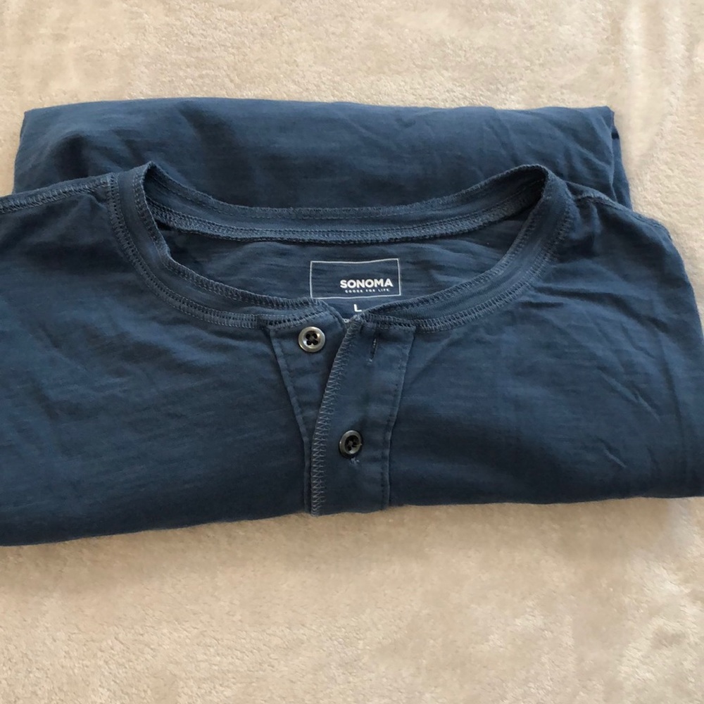 Men’s blue Henley top